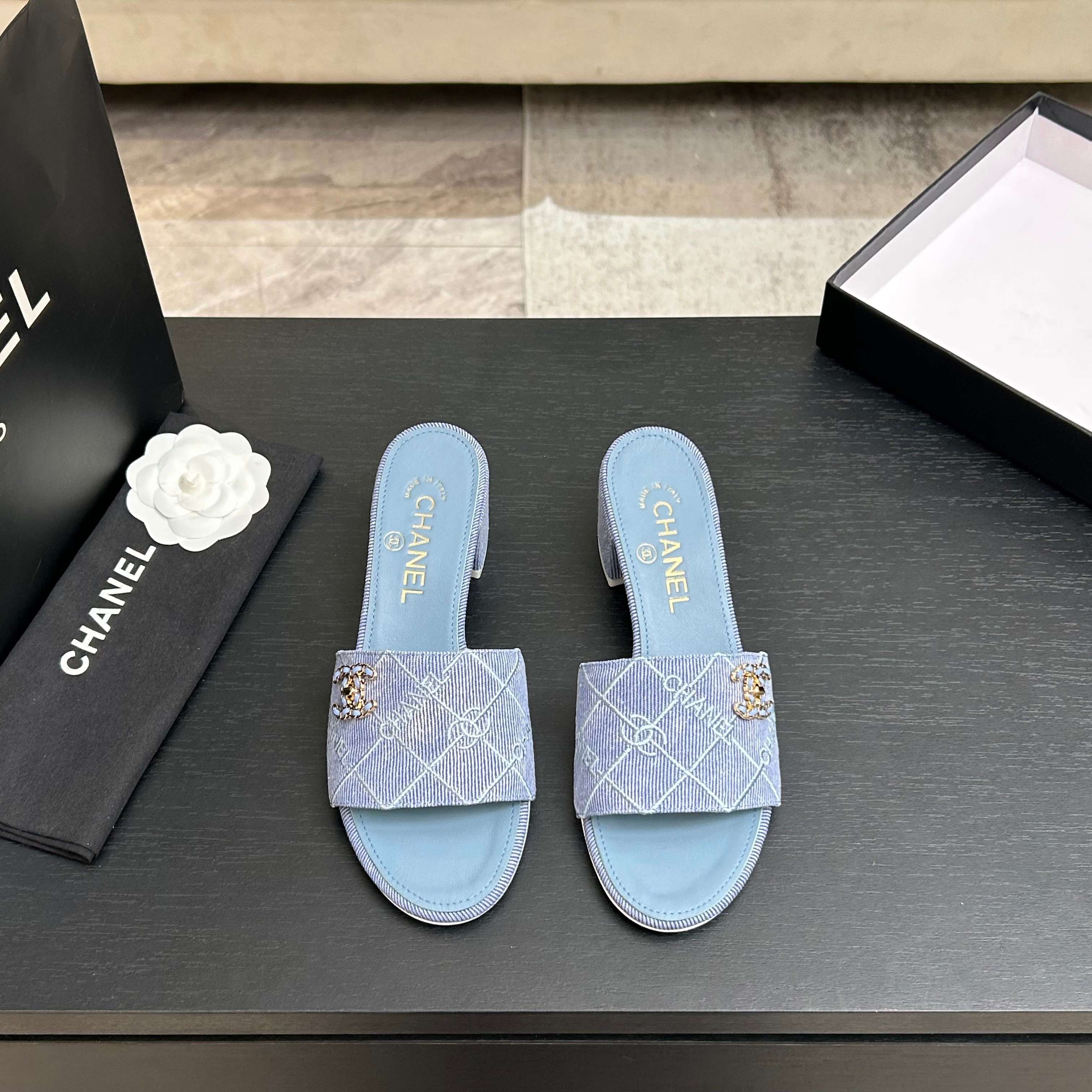 Chanel sz35-39 mnq0257